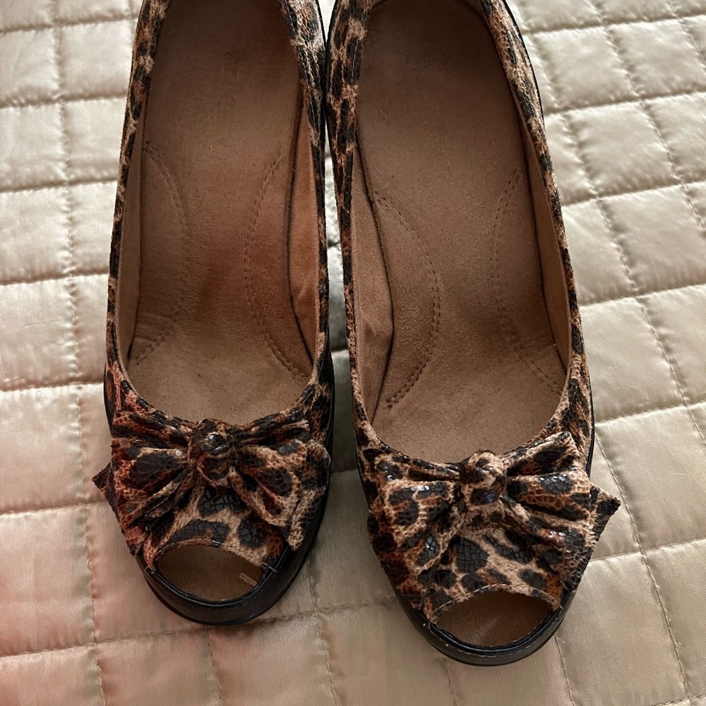 Aerosoles shoe size 7.5 use twice